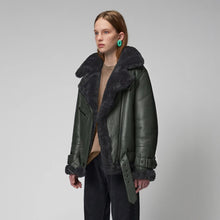 Load image into Gallery viewer, shearling jacket
