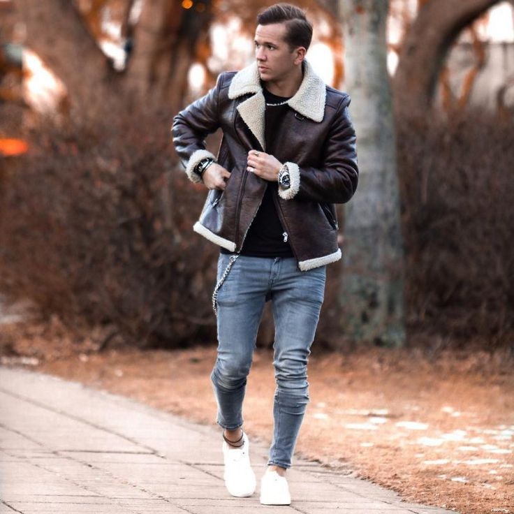 2026 fashion trend brown shearling B3 aviator jacket for men