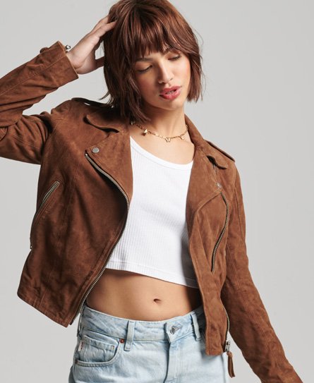 What Should Women Wear with a Leather Jacket?