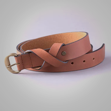 Load image into Gallery viewer, New Women Seascale Leather Belt in Tan
