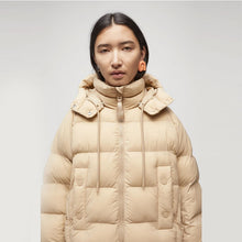 Load image into Gallery viewer, Womens Simple Sand Puffer Jacket
