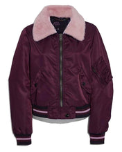 Load image into Gallery viewer, Betty Cooper Riverdale S04 Bomber Jacket - Shearling leather
