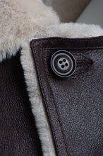 Load image into Gallery viewer, Jozef&#39;s 3/4 length brown shearling buttoned coat - Shearling leather
