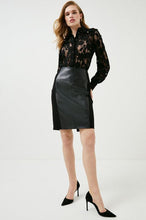 Load image into Gallery viewer, Women&#39;s Black Lambskin Leather Pencil Skirt
