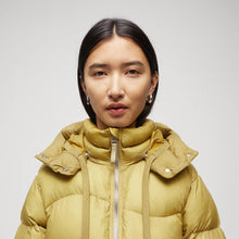 Load image into Gallery viewer, Women&#39;s Simple Yellow Puffer Jacket
